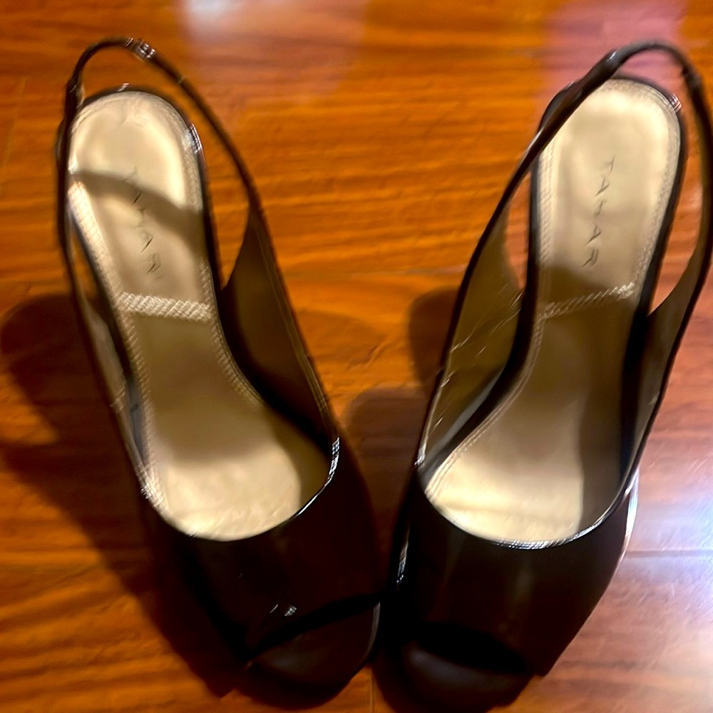 Tahari patent leather heels - Picture 1 of 5